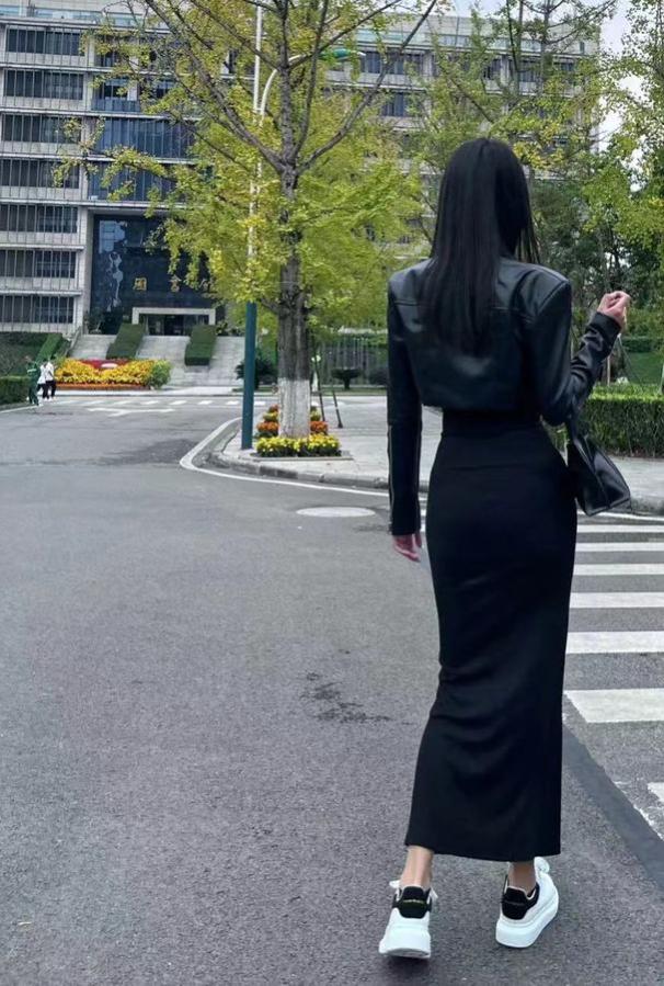 高个子女生气质搭配